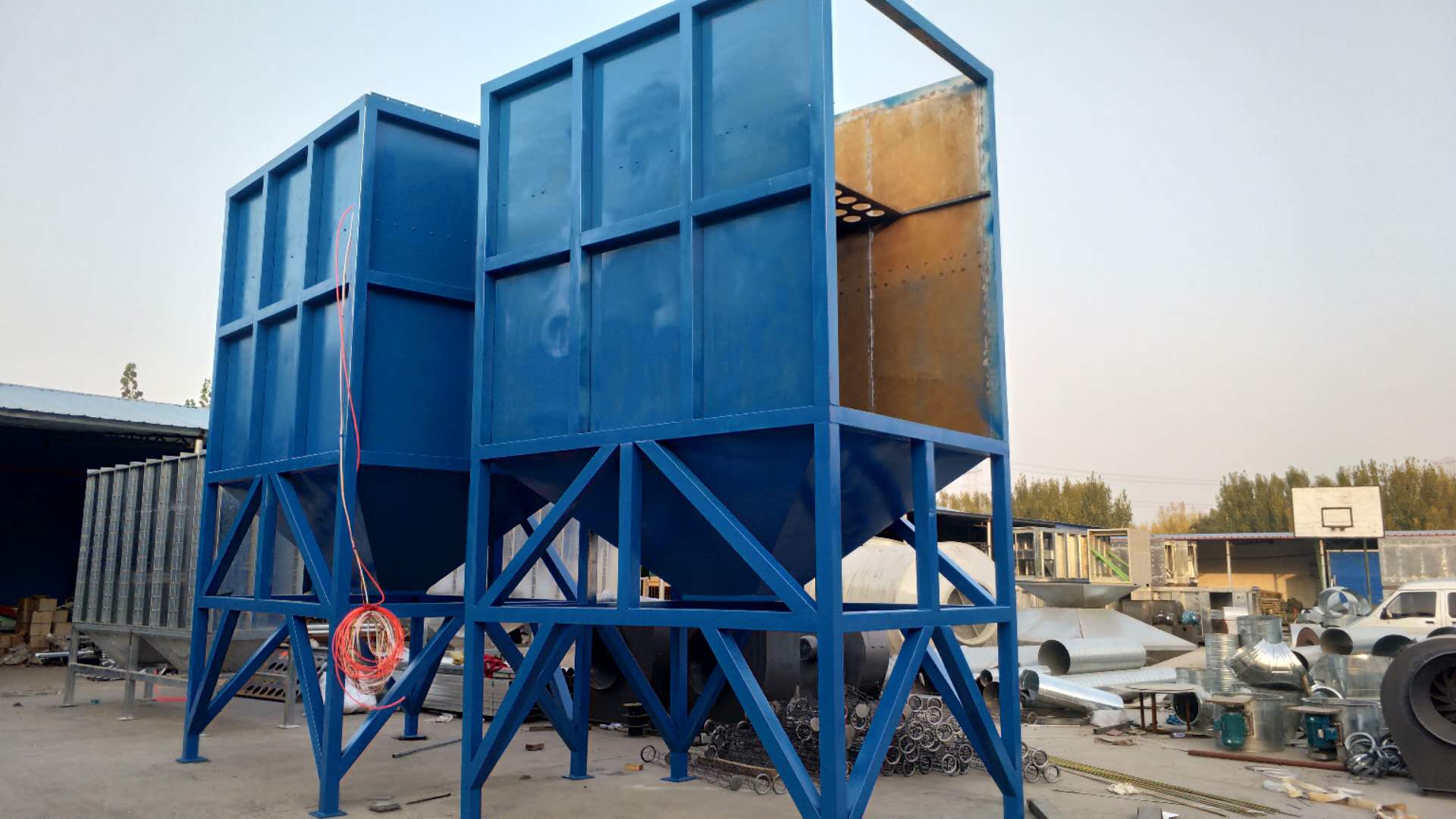 铸造厂中央除尘设备(图1) 铸造厂中央除尘设备(图1)