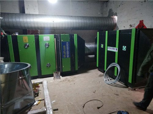 活性炭吸附箱(图1)